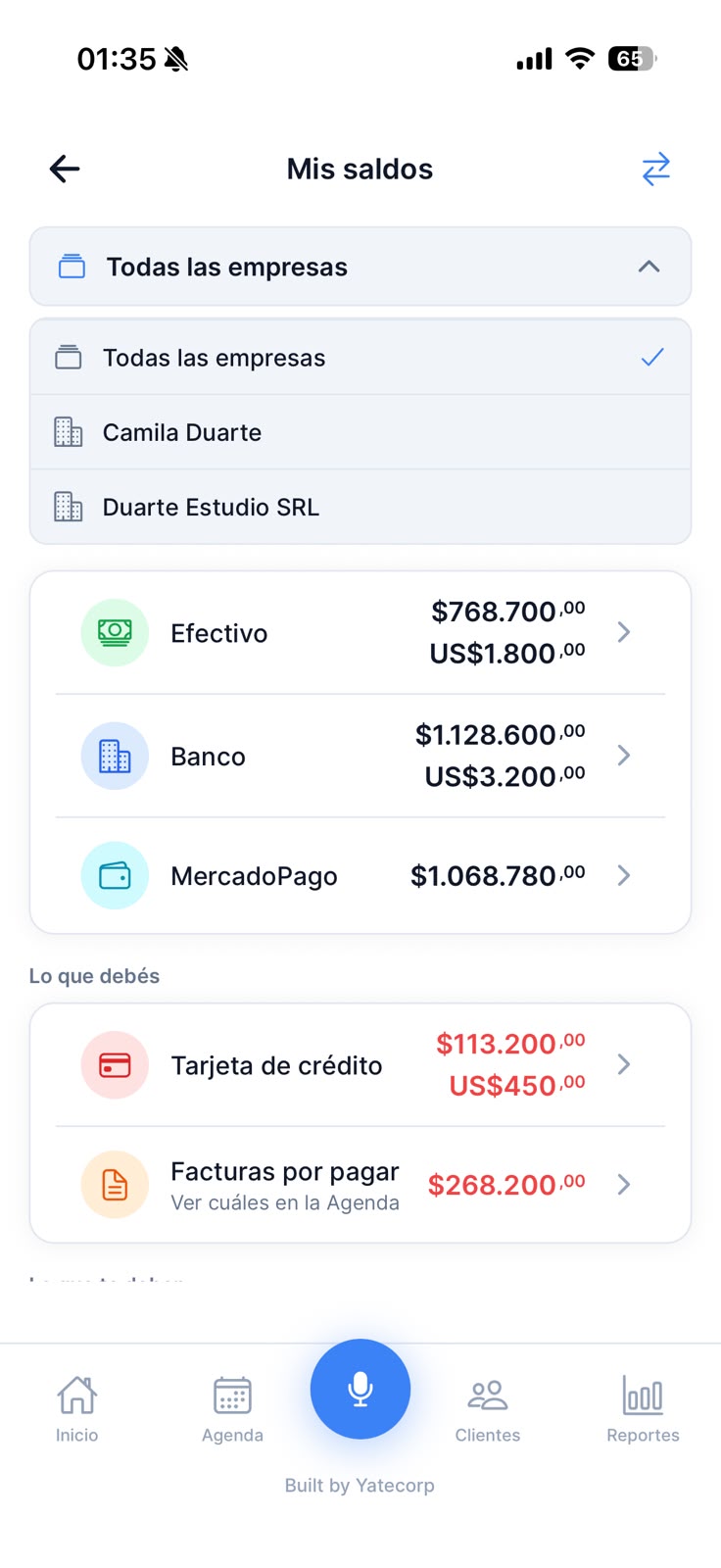 Pantalla Mis saldos con el desplegable de empresa abierto, y los saldos de efectivo y banco en pesos y en dólares.